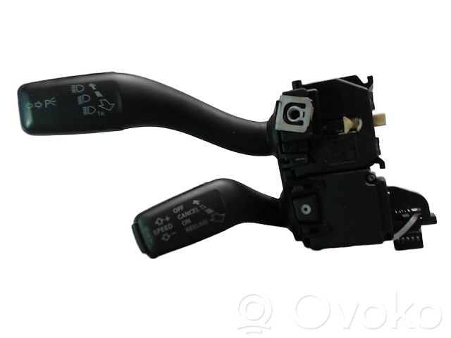 Audi A3 S3 8P Leva indicatori 