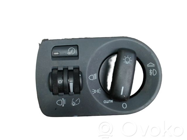 Audi A3 S3 8P Lichtschalter 
