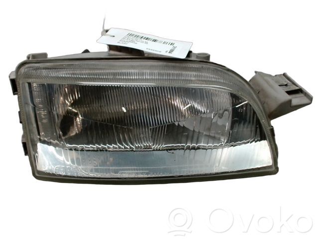 Fiat Punto (176) Lampa przednia 