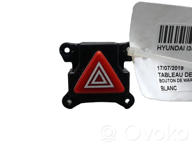 Hyundai i30 Botón interruptor de luz de peligro 