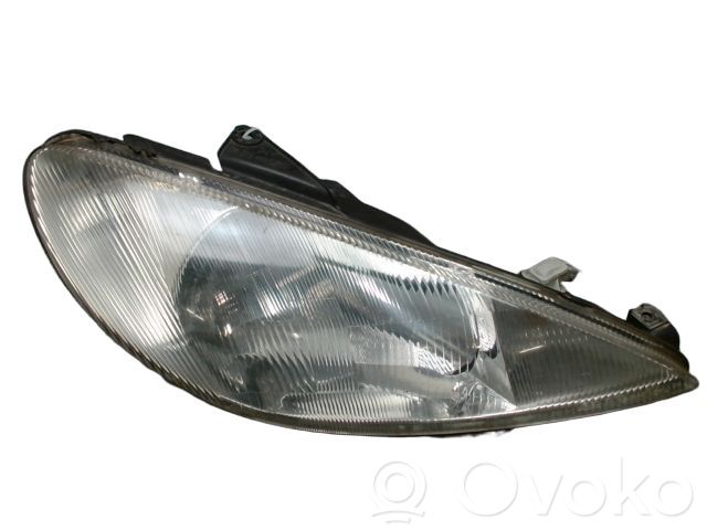 Peugeot 206 Lampa przednia 