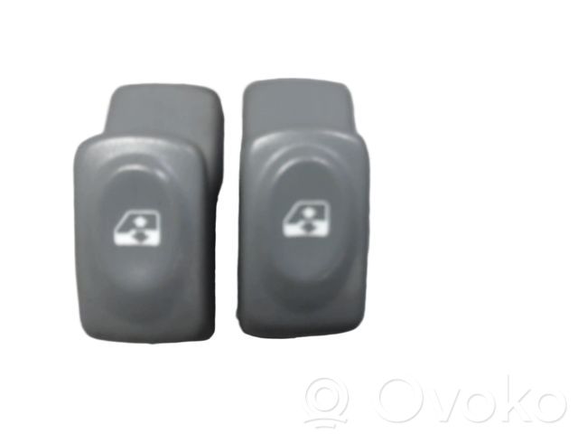 Renault Twingo I Electric window control switch 