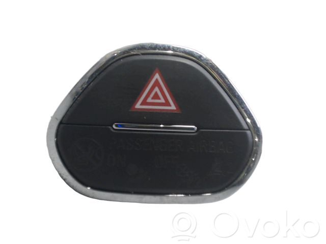 Opel Corsa E Comutator lumini pericol 