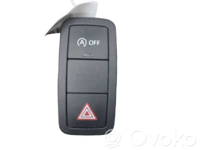 Hazard light switch   8X0959672C,8X0959672C