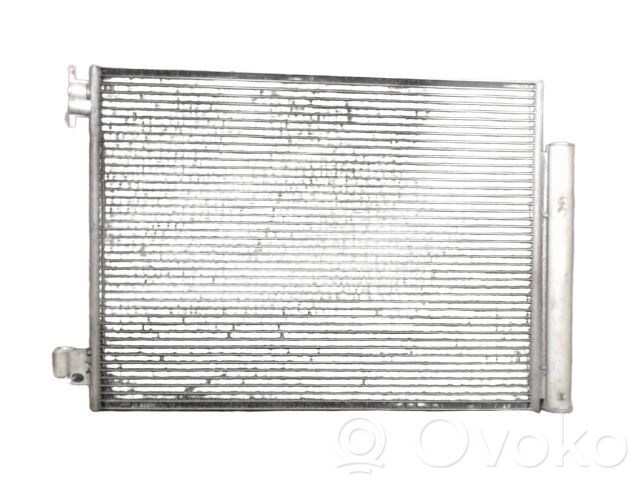 Renault Captur Radiator răcire A/C (condensor) 