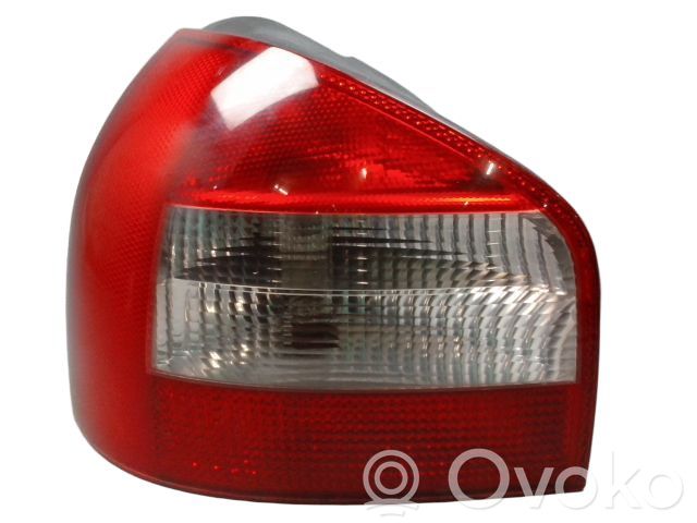 Audi A3 S3 8L Lampă spate în caroserie 
