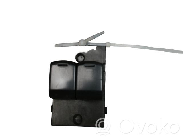 Nissan Micra Elektrisko logu slēdzis 