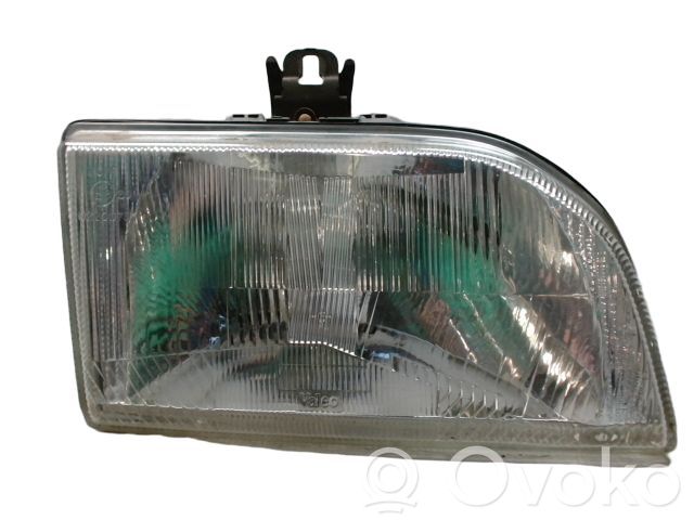Ford Fiesta Headlight/headlamp 
