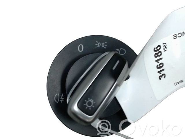 Interruptor de luz   1K0953513E9B9,1K0953513,1K095351301C,1K09535139B9,1K0953513E9B9,3C8941431P,50204011