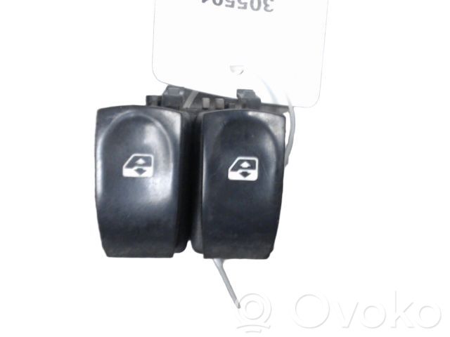Renault Clio III Electric window control switch 