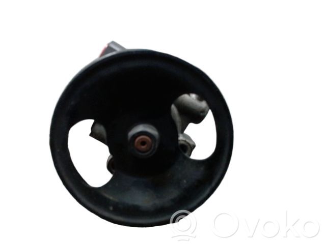KIA Sedona Ohjaustehostimen pumppu 