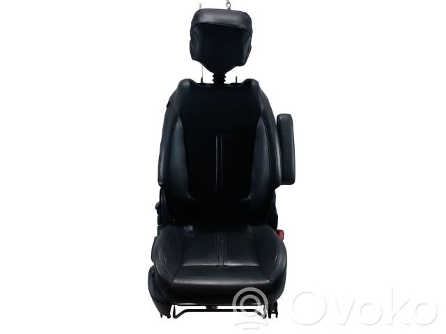 Peugeot 5008 Fotel przedni pasażera 