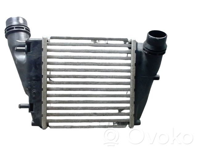 Renault Twingo II Chłodnica powietrza doładowującego / Intercooler 