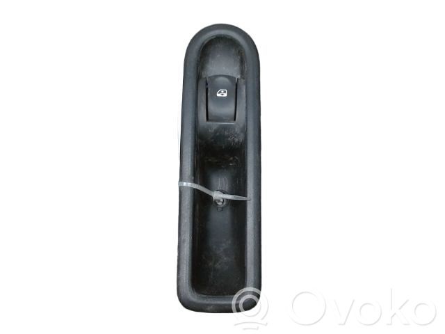 Renault Clio III Electric window control switch 