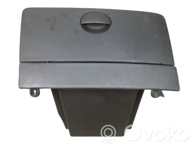 Fiat Panda II Hansikaslokero 