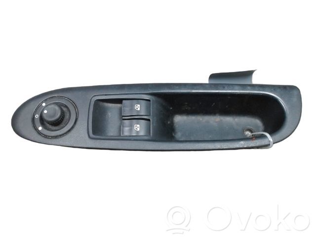 Renault Clio II Electric window control switch 