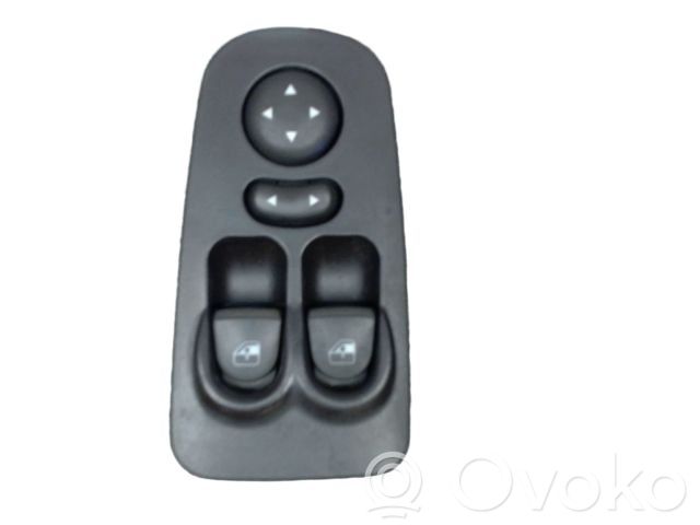 Lancia Ypsilon Electric window control switch 