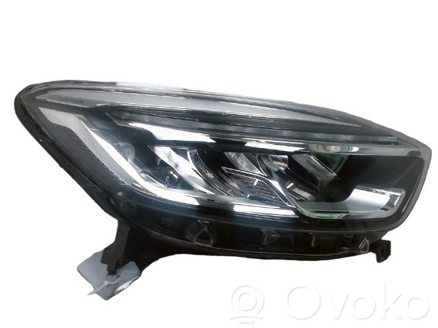 Renault Captur Etu-/Ajovalo 