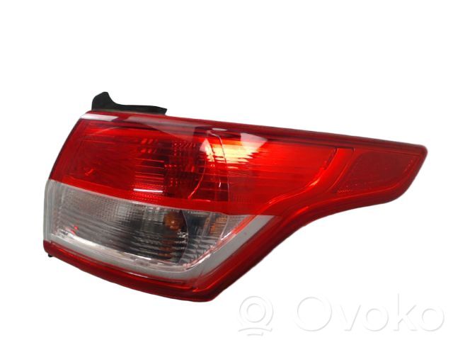 Ford Kuga II Aizmugurējais lukturis virsbūvē 