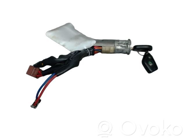 Citroen Saxo Užvedimo spynelė 