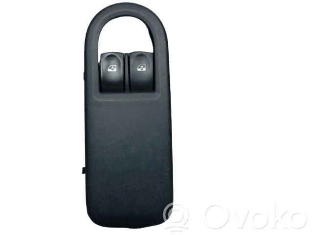 Renault Clio III Electric window control switch 