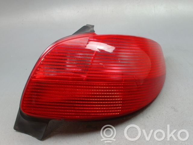 Peugeot 206 Lampă spate în caroserie 