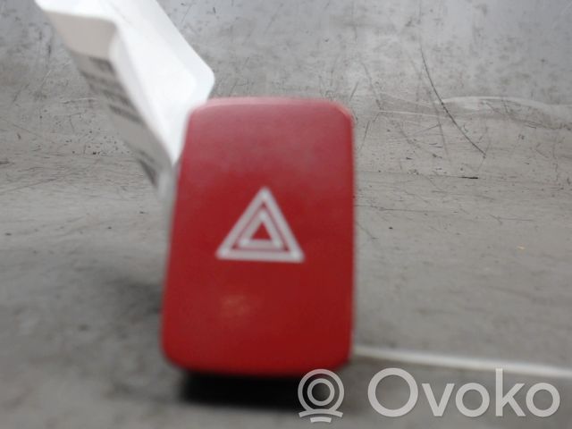Hyundai Tucson JM Botón interruptor de luz de peligro 