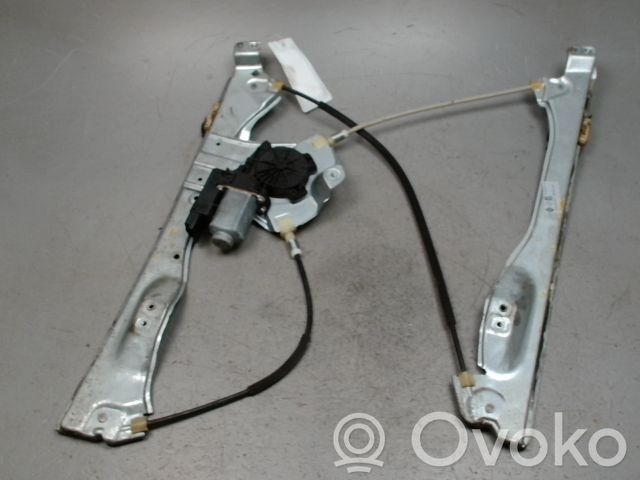 Renault Clio III Macara ușă față cu motor 