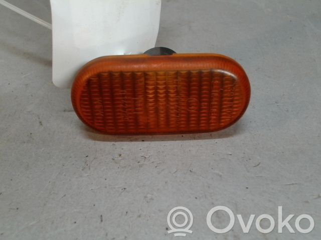 Renault Clio I Seitenblinker 