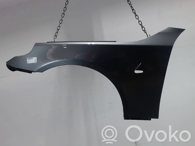 BMW 5 E60 E61 Błotnik przedni 