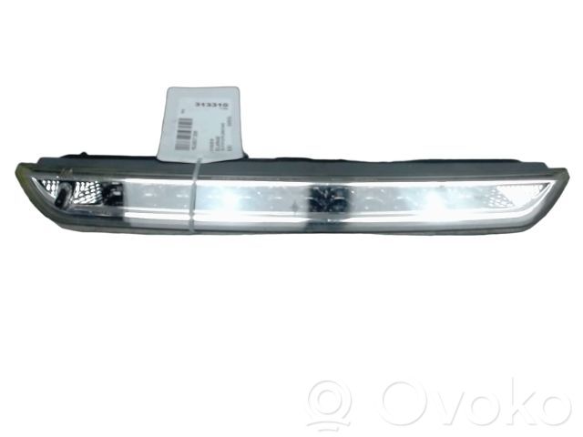 Peugeot 2008 I Luce d’arresto centrale/supplementare 