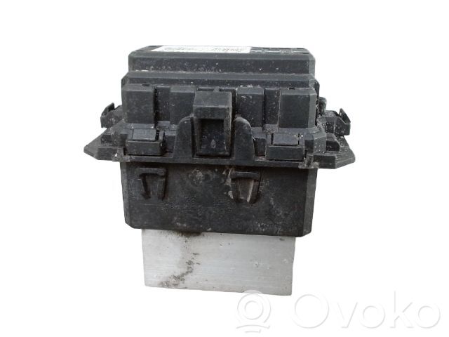 Renault Clio III Rezystor / Opornik dmuchawy nawiewu 