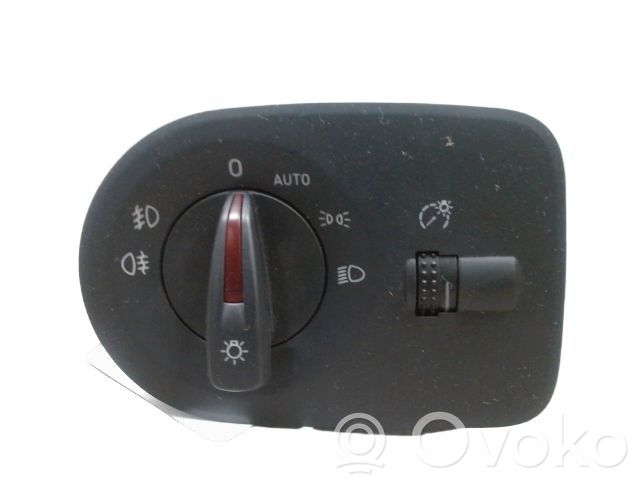 Seat Ibiza IV (6J,6P) Interrupteur d’éclairage 