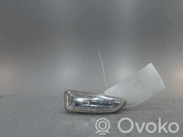 Opel Astra J Indicatore di direzione del parafango anteriore