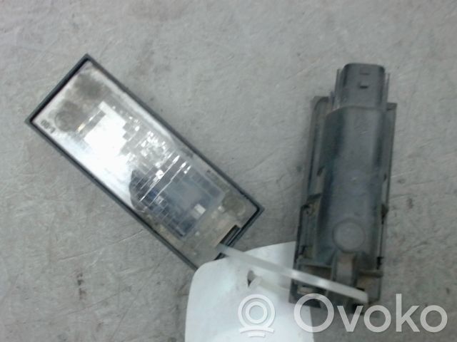 Renault Twingo II Kennzeichenbeleuchtung 