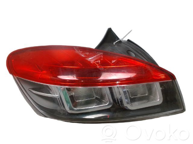 Renault Master III Luci posteriori 