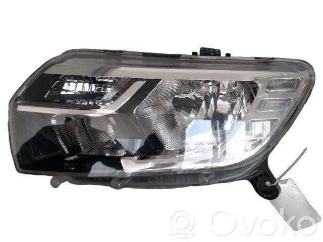 Dacia Sandero II Faro/fanale