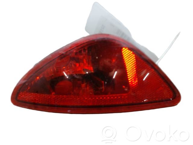 Renault Clio III Luz del parachoques trasero
