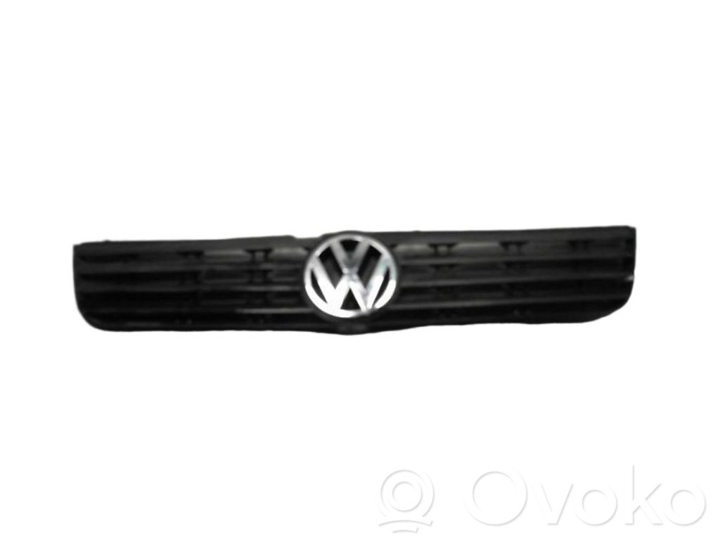 Volkswagen PASSAT B5 Griglia superiore del radiatore paraurti anteriore 