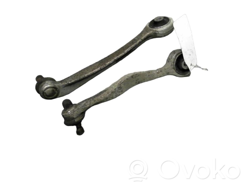 Volkswagen PASSAT B5 Braccio di controllo sospensione anteriore superiore/braccio oscillante
