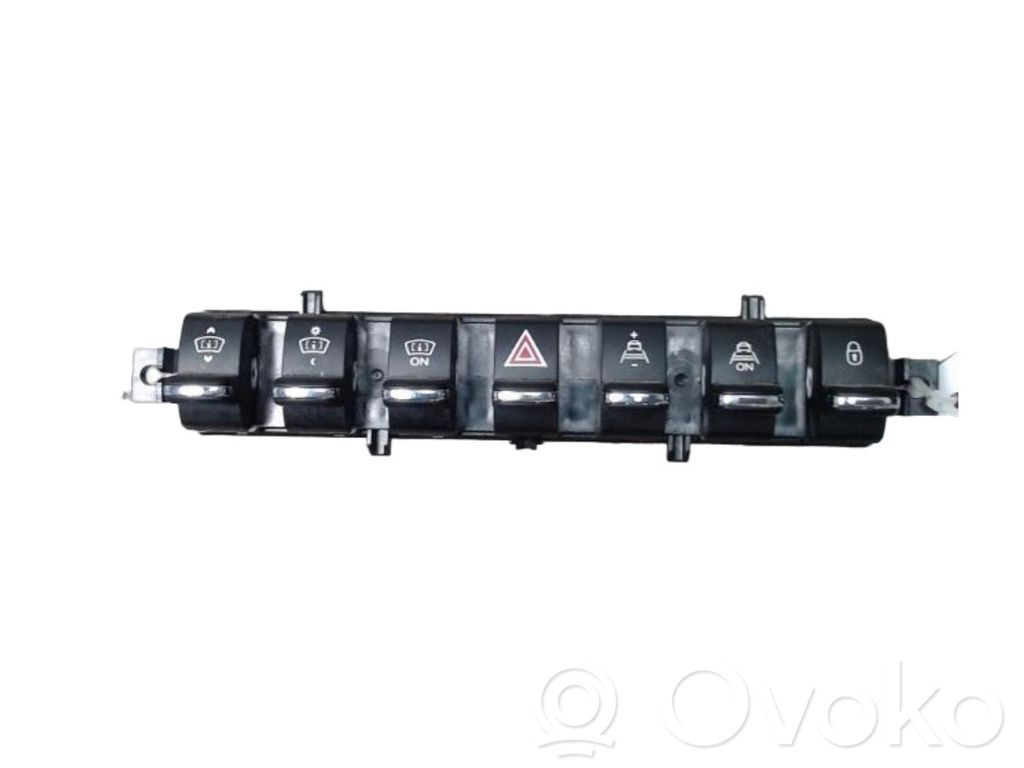 Botón interruptor de luz de peligro   96652440ZD,96638425XT,96652440ZD