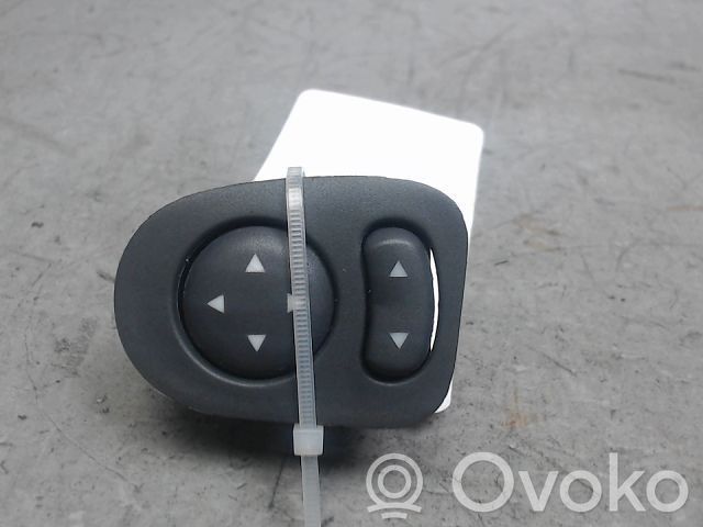 Fiat 500 Wing mirror switch