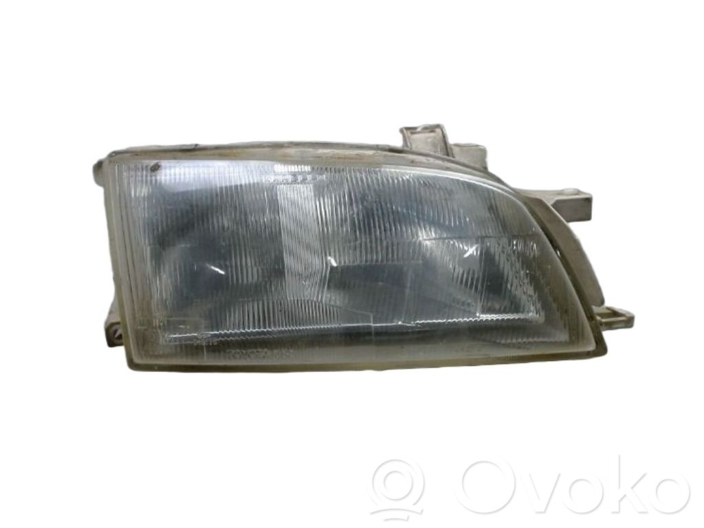 Toyota Carina T190 Faro/fanale
