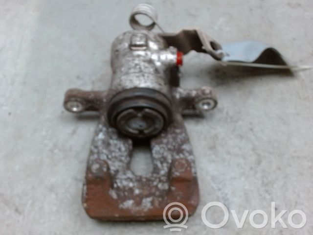 Fiat 500L Tylny zacisk hamulcowy 