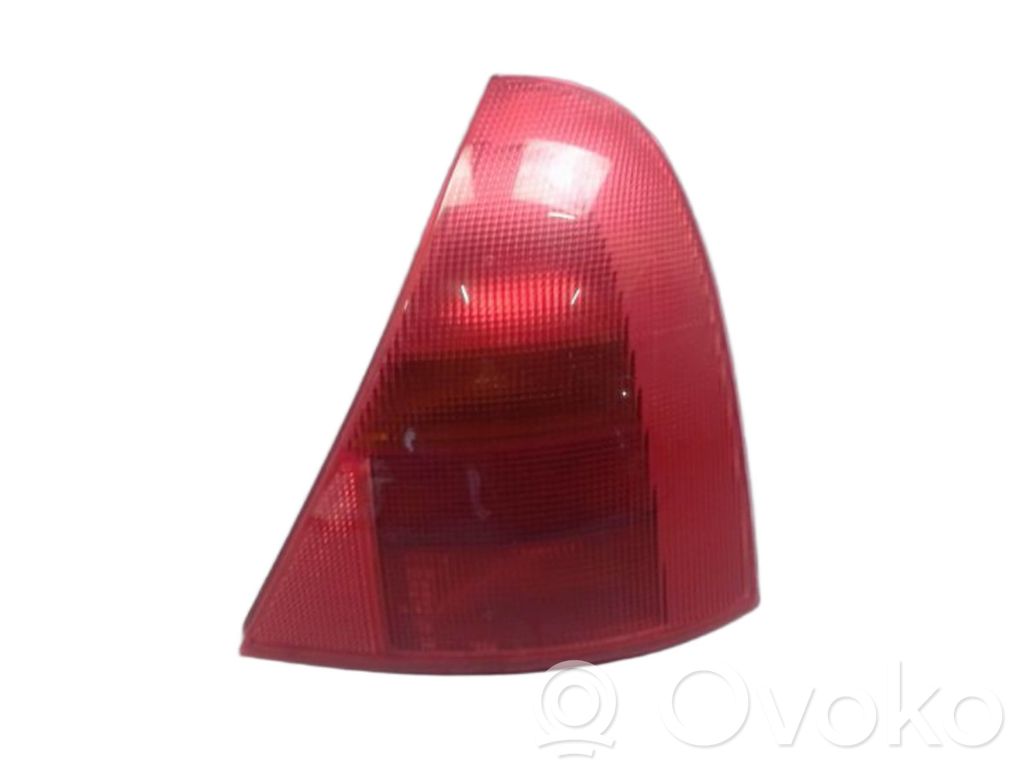 Renault Clio II Luz trasera/de freno 