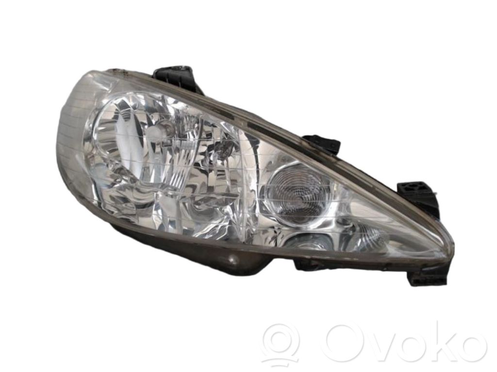 Peugeot 206+ Etu-/Ajovalo 