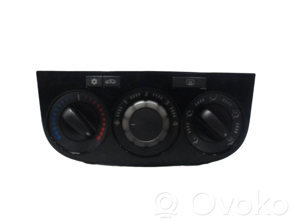 Opel Corsa D Climate control unit