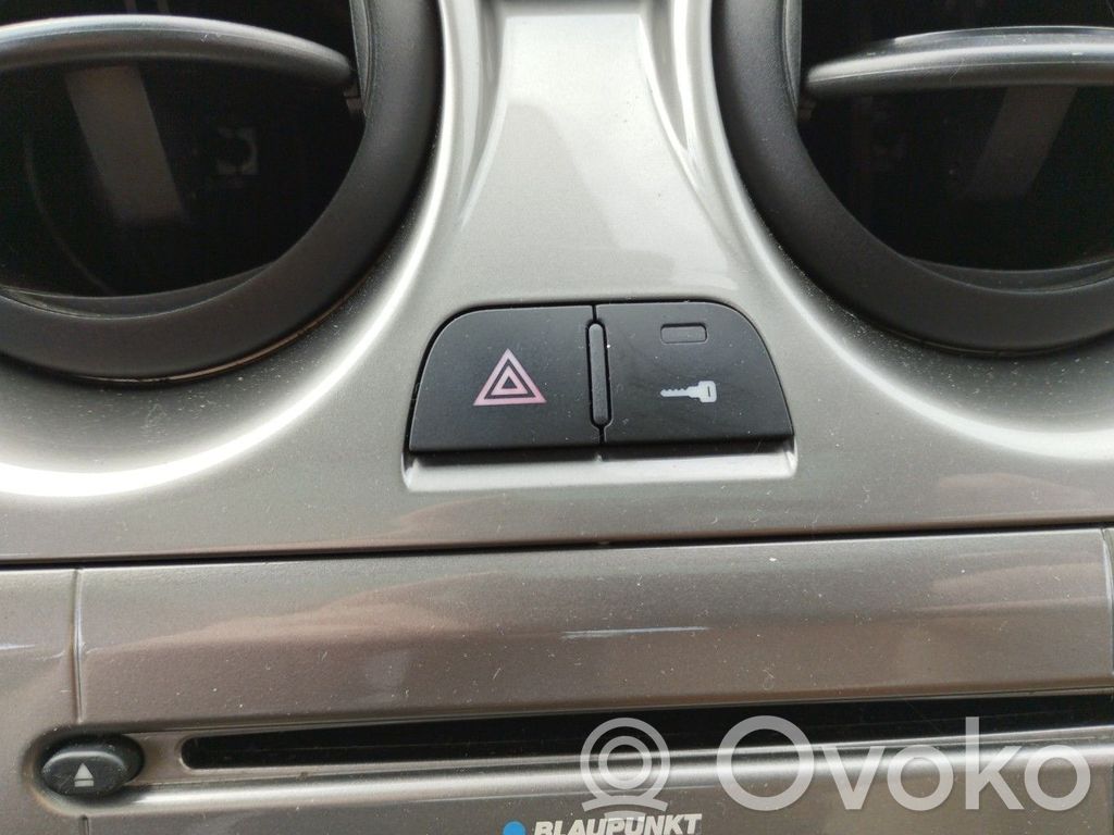 Alfa Romeo Mito Botón interruptor de luz de peligro 