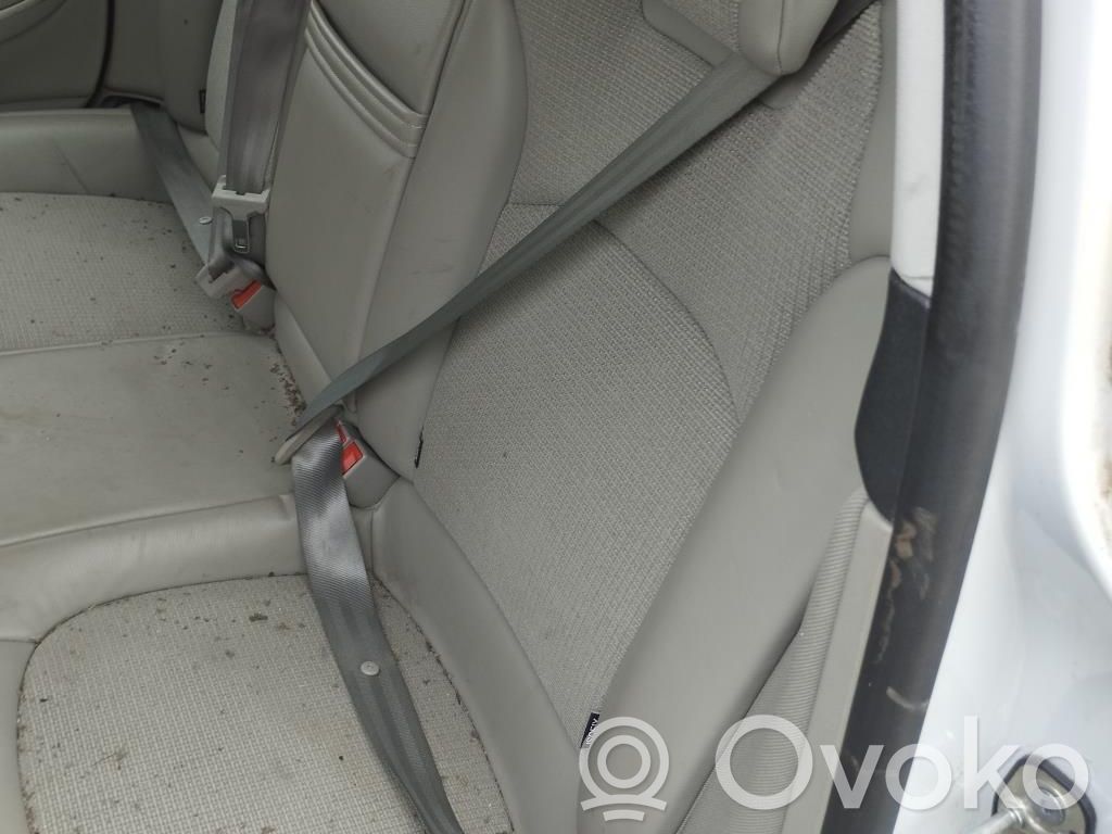 Citroen C5 Cinturón trasero 
