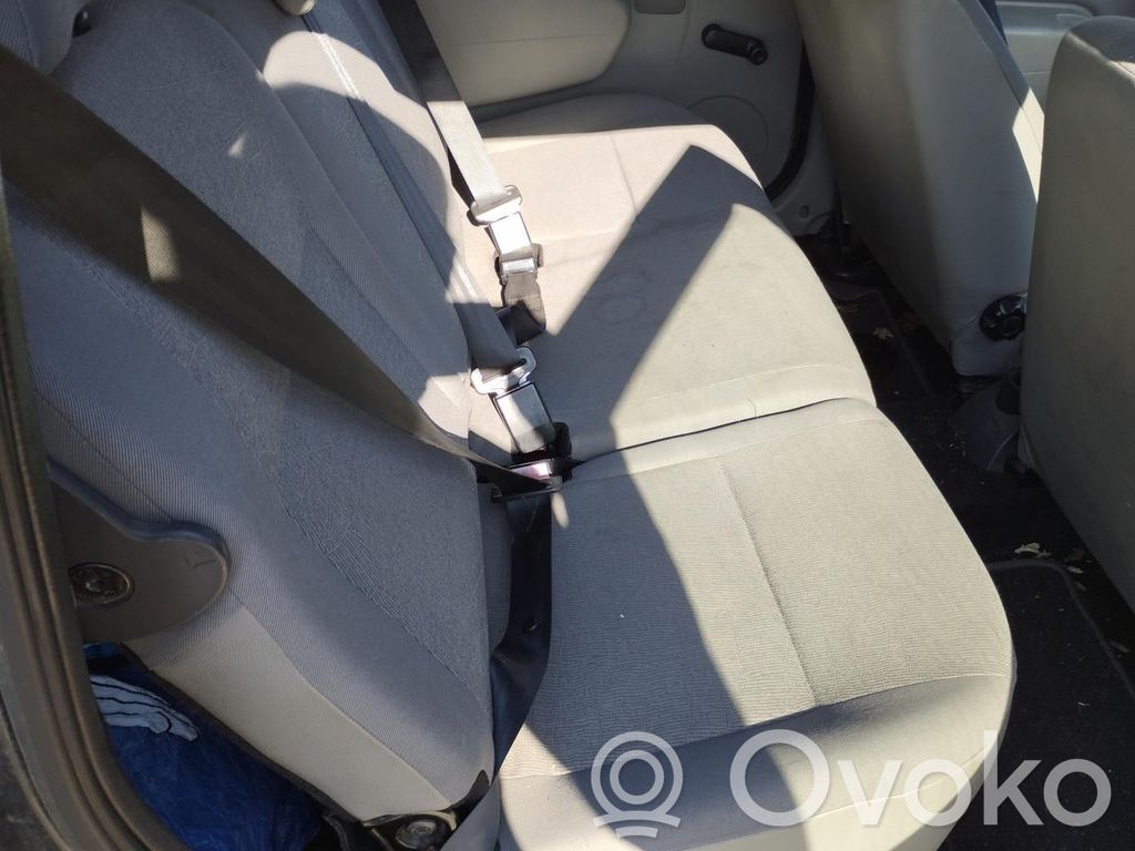 Dacia Logan I Cinturón trasero 